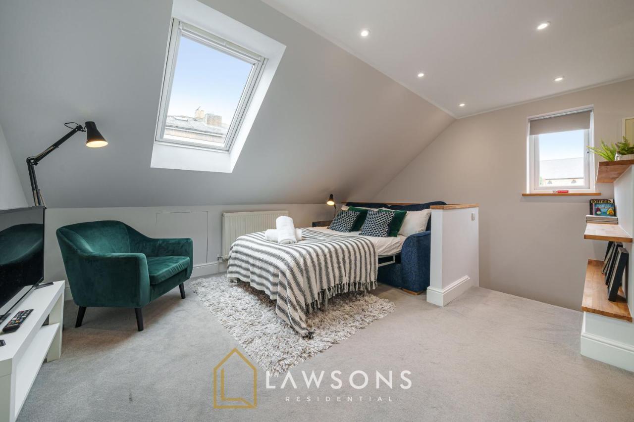 Apartamento Loft Living By Lawsons With Parking Windsor Exterior foto