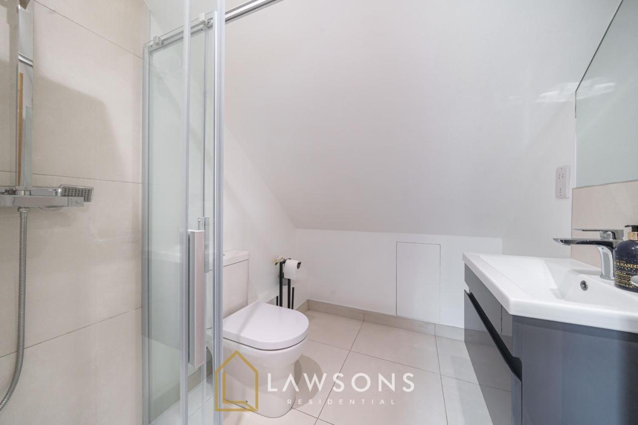 Apartamento Loft Living By Lawsons With Parking Windsor Exterior foto